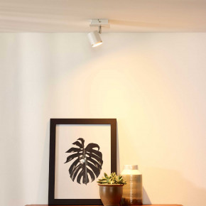 Lucide - Modello: Rilou - Faretto a LED dimmerabile struttura in metallo moderna e diffusore orientabile - Colore: Bianco - Attacco Lampadina: GU10 - 1 Lampadina - Watt 5W - Lumen 320 - Dimmerabile: SI - Gradi Kelvin 3000k Luce Calda - Grado di Protezione: 20 - Classe Energetica: G - SKU: 26994/05/31 - Codice EAN: 5411212261960