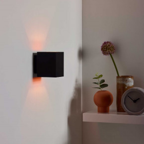 Lucide - Modello: Xera - Lampada da parete con struttura a cubo in alluminio dalle linee moderne - Attacco Lampadina: G9 - 1 Lampadina - Watt 42W - Dimmerabile: SI - Grado di Protezione: 20 - SKU: 23253/01/ 