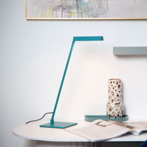 Lucide - Modello: Lavale - Lampada da scrivania con diffusore a LED dimmerabile e orientabile - Attacco Lampadina: Led Integrato - 1 Lampadina - Watt 3W - Lumen 130 - Dimmerabile: SI - Gradi Kelvin 2700k Luce Calda - Grado di Protezione: IP20 - Classe Energetica: G - SKU: 44501/03/ 