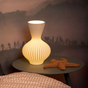 Lucide - Modello: Momoro - Lampada da tavolo in porcellana dalle linee sinuose e moderne - Colore: Bianco - Attacco Lampadina: E14 - 1 Lampadina - Watt 25W - Dimmerabile: NO - SKU: 13542/30/31 - Codice EAN: 5411212134509 