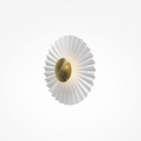 Maytoni - Modello: Fiore - Applique da parete a LED struttura in metallo e paralume in vetro - Colore: Ottone - Attacco Lampadina: Led Integrato - 1 Lampadina - Watt 7W - Lumen 510 - Dimmerabile: SI - Gradi Kelvin 3000k Luce Calda - Grado di Protezione: IP20 - Classe Energetica: G - SKU: MOD233WL-L11BS3K - Codice EAN: 4099776064435 