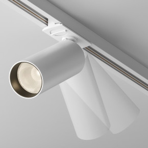 Maytoni - Modello: Focus - Faretto a led dimmerabile in alluminio per sistema a binario - Colore: Bianco - Attacco Lampadina: Led Integrato - 1 Lampadina - Watt 12W - Lumen 900 - Dimmerabile: SI - Gradi Kelvin 3000k Luce Calda - Grado di Protezione: IP20 - Classe Energetica: G - SKU: TR021-1-12W3K-W-D-W - Codice EAN: 4099776024774 