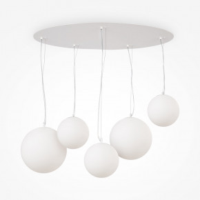 Maytoni - Modello: Basic Form - Lampada a sospensione in metallo con 5 diffusori in vetro a boccia - Colore: Bianco - Attacco Lampadina: E27 - 5 Lampadine - Watt 60W - Dimmerabile: NO - Grado di Protezione: IP20 - SKU: MOD321PL-05W1 - Codice EAN: 4099776029793 