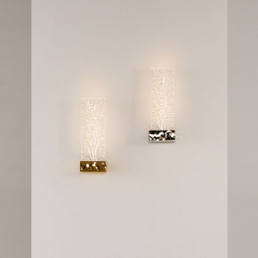 Maytoni - Modello: Ornate - Lampada da parete in metallo con diffusore in acrilico a led - Attacco Lampadina: Led Integrato - 1 Lampadina - Watt 2W - Lumen 50 - Dimmerabile: NO - Gradi Kelvin 3000k Luce Calda - Grado di Protezione: IP20 - Classe Energetica: G - SKU: MOD318WL-L3