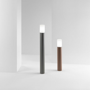 Perenz - Modello: Lampo - Paletto da giardino alto in metallo e diffusore in vetro - Attacco Lampadina: E27 - 1 Lampadina - Watt 40W - Dimmerabile: NO - Grado di Protezione: IP54 - SKU: 8358