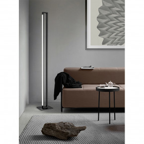 Perenz - Modello: Sway - Piantana con diffusore a LED e struttura in alluminio dal design moderno - Attacco Lampadina: Led Integrato - 1 Lampadina - Watt 27W - Lumen 2495 - Dimmerabile: SI - Gradi Kelvin 3000k-4000k-6000k - Grado di Protezione: IP20 - Classe Energetica: A+ - SKU: 6633 