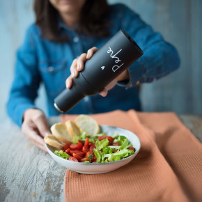 Simple Day - Modello: Cuore - Macina pepe elettrico - Colore: Nero - SKU: 10012545 - Codice EAN: 8056284706376 