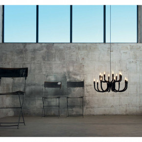 Karman - Modello: Snoob - - Design By: Matteo Ugolini Lampadario grande - Attacco Lampadina: E14 - 32 Lampadine - Watt 40W - Dimmerabile: NO - Classe Energetica: A++ - SKU: SE609 