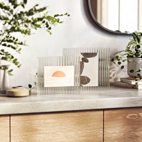 Umbra - Modello: Ripley - Portafoto piccolo con cornice in vetro dal design moderno - Foto 10x15 - SKU: 1018384-104 - Codice EAN: 028295385640 