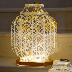 Vesta - Modello: Atena - Lampada da tavolo media ricaricabile a LED in plexiglass dal design moderno - Colore: Oro - Attacco Lampadina: Led Integrato - 1 Lampadina - Watt 12W - Dimmerabile: SI - Gradi Kelvin 4000k Luce Naturale - Grado di Protezione: IP20 - SKU: 0435656 - Codice EAN: 8059692109852 