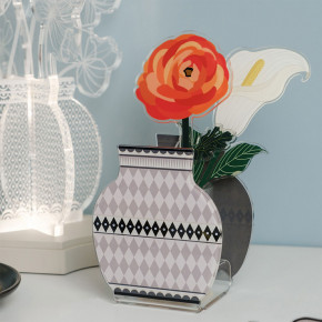 Vesta - Modello: Lisbona - Vaso piccolo in plexiglas con contenitore fiori in vetro dal design moderno - Colore: Tortora - SKU: 7504532 - Codice EAN: 8056622712373 