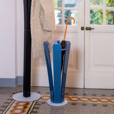  Vesta - Modello: Vera - Porta ombrelli con struttura in metallo e plexiglass dal design moderno - SKU: 25017 