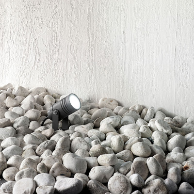  Perenz - Modello: Walker - Faretto orientabile per esterni in alluminio verniciato con diffusore in vetro - Colore: Grafite - Attacco Lampadina: GU10 - 1 Lampadina - Watt 35W - Dimmerabile: NO - Grado di Protezione: IP54 - Classe Energetica: A++ - SKU: 6520A - Codice EAN: 8023559509178 