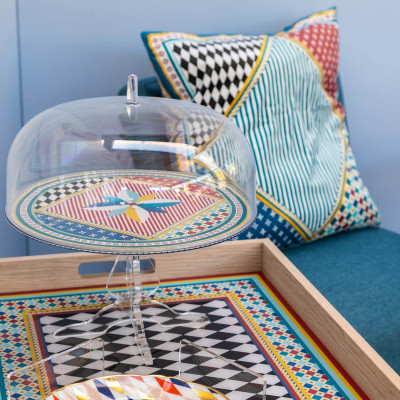  Vesta - Modello: Decor - Alzata per dolci con campana in plexiglass dal design moderno decoro Foulard - Colore: Multicolore - SKU: 04222D47 - Codice EAN: 8059692103812 