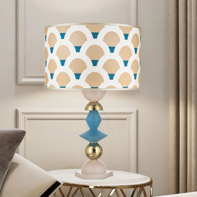  Bongelli Preziosi - Modello: Liberty - Lampada da tavolo in amrmorino con paralume in tessuto - Colore: Blu/Cipria - Attacco Lampadina: E27 - 1 Lampadina - Watt 60W - Dimmerabile: NO - SKU: ME2672/BL-CP 