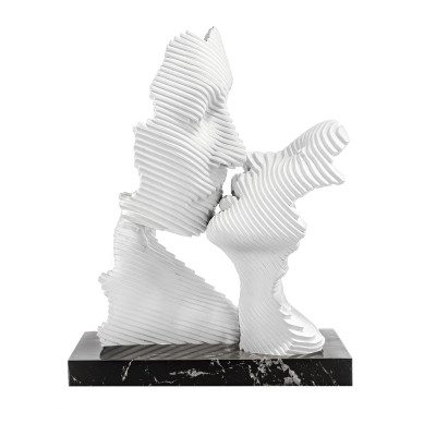  Bongelli Preziosi - Modello: Bacio Stilizzato - Scultura in marmorino grande con base marmo nero - Colore: Bianco - SKU: ME2691/2MAN 