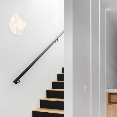  Emporium - Modello: Cottonlight - Applique da parete moderna con diffusore in PVC - Colore: Bianco - Attacco Lampadina: E27 - 1 Lampadina - Watt 70W - Dimmerabile: NO - Grado di Protezione: IP20 - SKU: E120020008 - Codice EAN: 8023289495420 