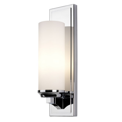  Feiss - Modello: Amalia - Applique da parete grande per bagno con diffusore in vetro a 1 luce LED - Colore: Cromato - Attacco Lampadina: G9 - 1 Lampadina - Watt 3W - Dimmerabile: NO - Grado di Protezione: IP44 - Classe Energetica: A - SKU: FE-AMALIA1-LBATH - Codice EAN: 5024005279013 