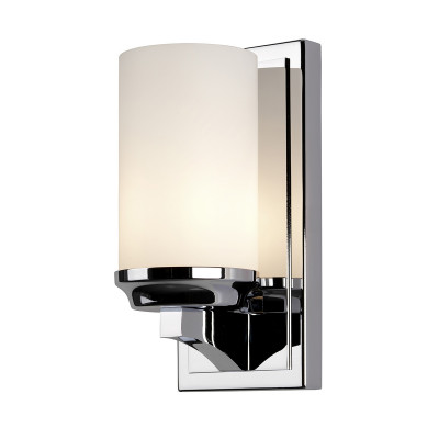  Feiss - Modello: Amalia - Applique da parete piccola per bagno con diffusore in vetro a 1 luce LED - Colore: Cromato - Attacco Lampadina: G9 - 1 Lampadina - Watt 3W - Dimmerabile: NO - Grado di Protezione: IP44 - Classe Energetica: A - SKU: FE-AMALIA1-SBATH - Codice EAN: 5024005279112 