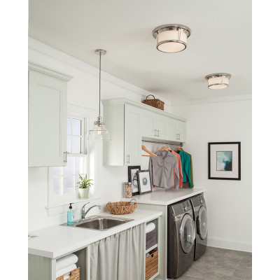  Feiss - Modello: Baskin - Lampada a sospensione con diffusore grande a singola luce dal design industrial - Attacco Lampadina: E27 - 1 Lampadina - Watt 60W - Dimmerabile: NO - Grado di Protezione: IP20 - Classe Energetica: A - SKU: FE-BASKIN-P-B 