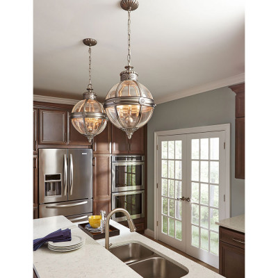  Feiss - Modello: Adams - Lampadario in acciaio con diffusore rotondo in vetro a 3 luci - Attacco Lampadina: E14 - 3 Lampadine - Watt 60W - Dimmerabile: NO - Grado di Protezione: IP20 - Classe Energetica: A - SKU: FE-ADAMS-3P 