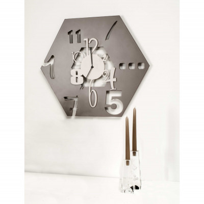  I Dettagli - Modello: Esagono - Orologio da parete in legno a forma di esagono dal design moderno - SKU: OR6050 