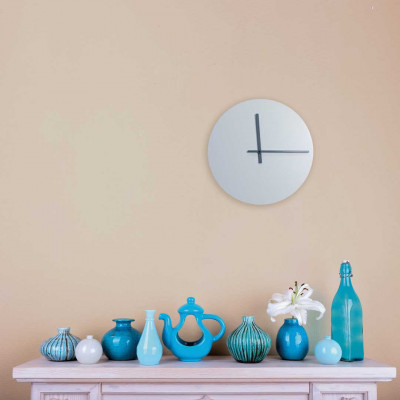  I Dettagli - Modello: Urano - Orologio da parete rotondo in legno dal design minimalista moderno - Colore: Grigio Chiaro - SKU: OR3020URA23 