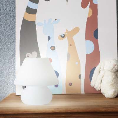 Ideal lux - Modello: Prato - Lampada da comodino piccola con diffusore in vetro satinato - Colore: Bianco - Attacco Lampadina: E14 - 1 Lampadina - Watt 40W - Dimmerabile: NO - Grado di Protezione: IP20 - SKU: 074726 - Codice EAN: 8021696266497 