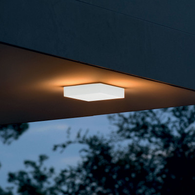  Ideal lux - Modello: Snow - Plafoniera per esterno a led struttura in alluminio e diffusore in policarbonato - Colore: Bianco - Attacco Lampadina: Led Integrato - 1 Lampadina - Watt 18W - Dimmerabile: NO - Grado di Protezione: IP65 - Classe Energetica: F - SKU: 32623 