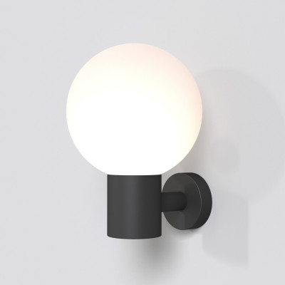  Maytoni - Modello: Bold - Lampada da parete per esterno con diffusore a boccia in pvc dal design moderno - Attacco Lampadina: E27 - 1 Lampadina - Watt 60W - Dimmerabile: NO - Grado di Protezione: IP54 - SKU: O598WL-01 