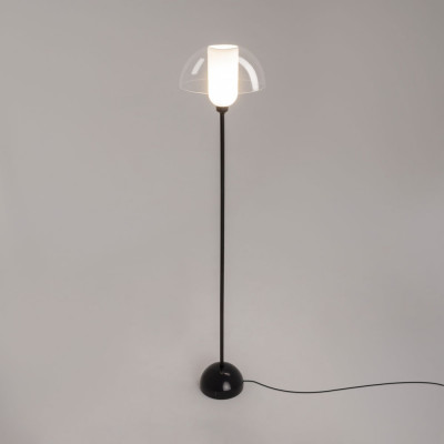  Maytoni - Modello: Memory - Lampada da terra in metallo con diffusore in vetro dal design moderno - Colore: Nero - Attacco Lampadina: E14 - 1 Lampadina - Watt 40W - Dimmerabile: NO - Grado di Protezione: IP20 - SKU: MOD177FL-01B - Codice EAN: 4099776053323 