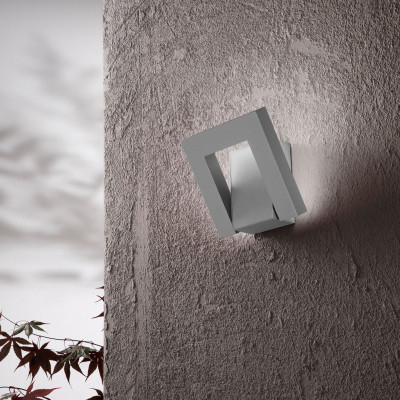  Perenz - Modello: Leva - Applique da esterno a led con struttura in metallo e diffusore in acrilico - Attacco Lampadina: Led Integrato - 1 Lampadina - Watt 12W - Lumen 960 - Dimmerabile: SI - Gradi Kelvin 3000k-4000k - Grado di Protezione: IP54 - SKU: 8329 