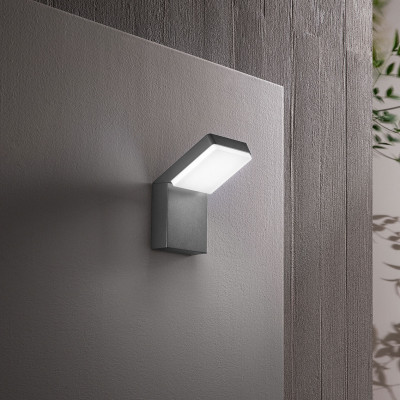  Perenz - Modello: Piega - Applique da esterno a led con struttura in metallo e diffusore in acrilico - Attacco Lampadina: Led Integrato - 1 Lampadina - Watt 20W - Lumen 1600 - Dimmerabile: SI - Gradi Kelvin 3000k-4000k-6000k - Grado di Protezione: IP65 - SKU: 8336 