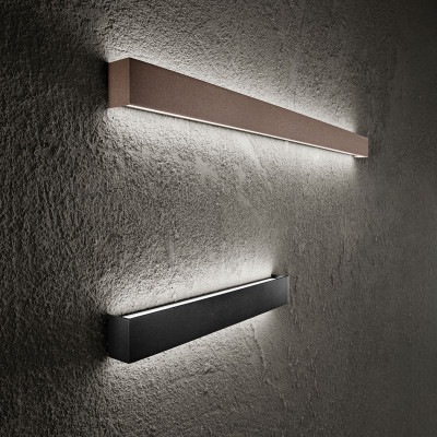  Perenz - Modello: Rummo - Applique da parete a LED media in metallo e diffusore lineare - Attacco Lampadina: Led Integrato - 1 Lampadina - Watt 20W - Lumen 1600 - Dimmerabile: NO - Gradi Kelvin 3000k Luce Calda - Grado di Protezione: IP20 - SKU: 8278 