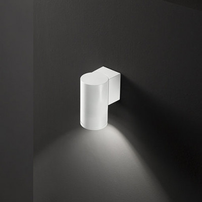  Perenz - Modello: Quarondo - Applique da parete per esterni in metallo mono emissione - Attacco Lampadina: GU10 - 1 Lampadina - Watt 35W - Dimmerabile: NO - Grado di Protezione: IP65 - SKU: 6529 