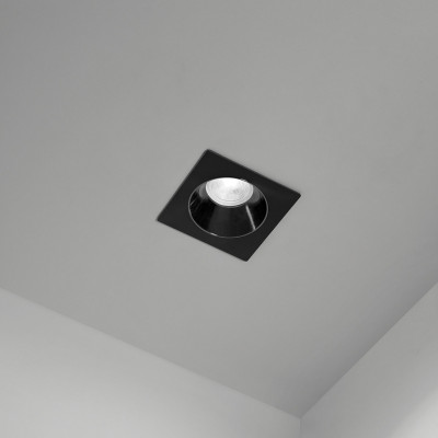  Perenz - Modello: Oasis - Faretto da incasso con struttura in metallo quadrata diffusore fisso - Attacco Lampadina: GU10 - 1 Lampadina - Watt 35W - Dimmerabile: NO - Grado di Protezione: IP20 - SKU: 8374 