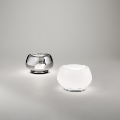  Perenz - Modello: Kave - Lampada da tavolo a led con struttura in metallo e diffusore in vetro - Attacco Lampadina: Led Integrato - 1 Lampadina - Watt 12W - Lumen 960 - Dimmerabile: SI - Gradi Kelvin 3000k Luce Calda - Grado di Protezione: IP20 - SKU: 8534 