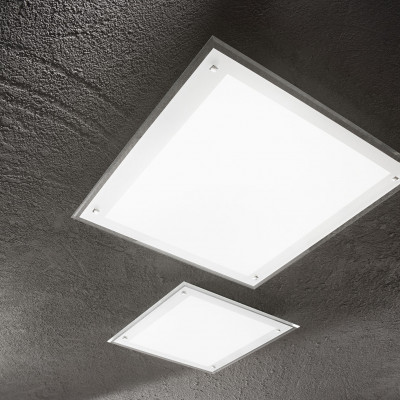  Perenz - Modello: Plain - Plafoniera led grande con struttura in metallo e diffusore quadrato in vetro - Colore: Bianco - Attacco Lampadina: Led Integrato - 1 Lampadina - Watt 40W - Lumen 3200 - Dimmerabile: SI - Gradi Kelvin 3000k-4000k - Grado di Protezione: IP20 - SKU: 8394BCT - Codice EAN: 8023559549105 