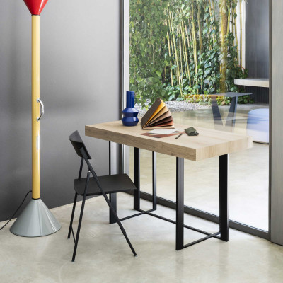  Pezzani - Modello: Supra - Scrivania con struttura in acciaio tubolare e base in legno laminato - SKU: 0/90 