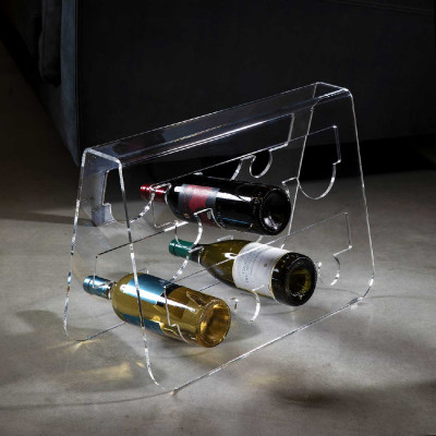 Vesta - Modello: Cantina - Design By: Mattei Carella - Portabottiglie da terra con struttura in plexiglass delle linee moderne - Colore: Trasparente - SKU: 3371300 - Codice EAN: 8056622710157 
