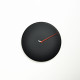 Orologio da parete in legno di design moderno "Less"
