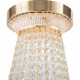 Lampadario grande con dettagli in cristallo in stile classico