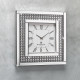 Orologio da parete quadrato con dettagli in cristallo e cornice elegante 